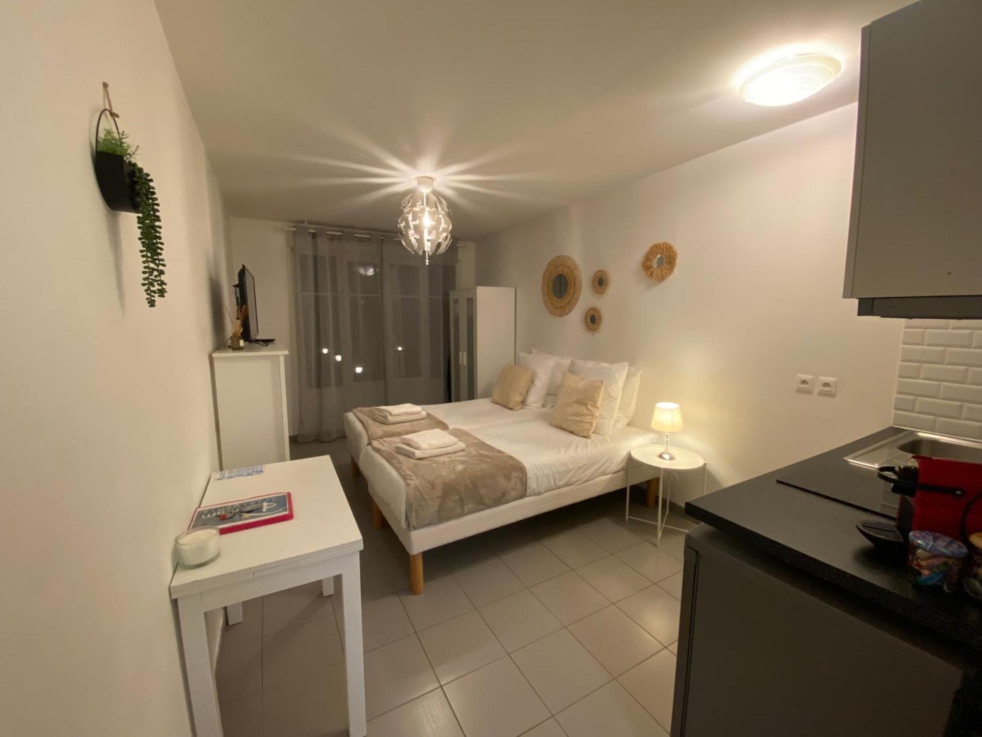 Fantasy By Dream Apartments เซร์ริส ภายนอก รูปภาพ
