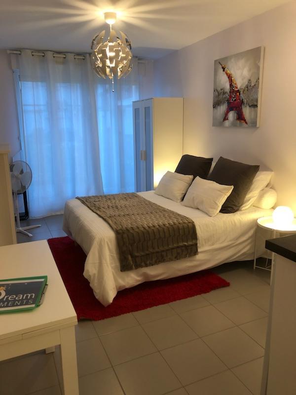 Fantasy By Dream Apartments เซร์ริส ภายนอก รูปภาพ